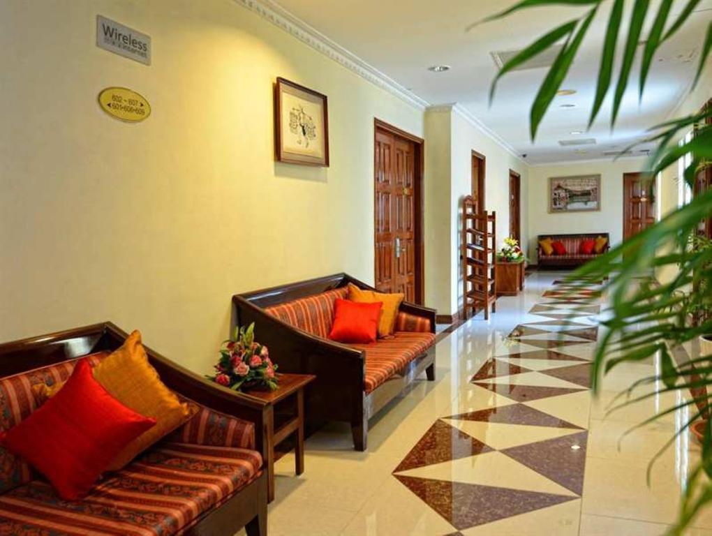 Holiday Villa Hotel City Centre Phnom Penh Extérieur photo