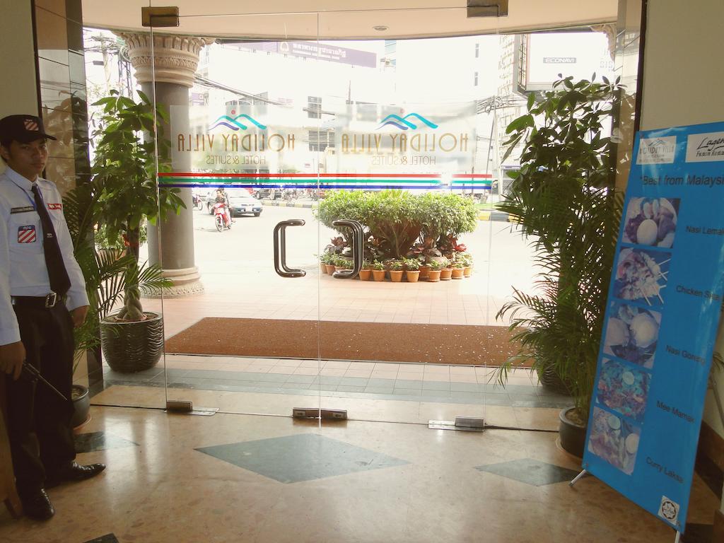 Holiday Villa Hotel City Centre Phnom Penh Extérieur photo