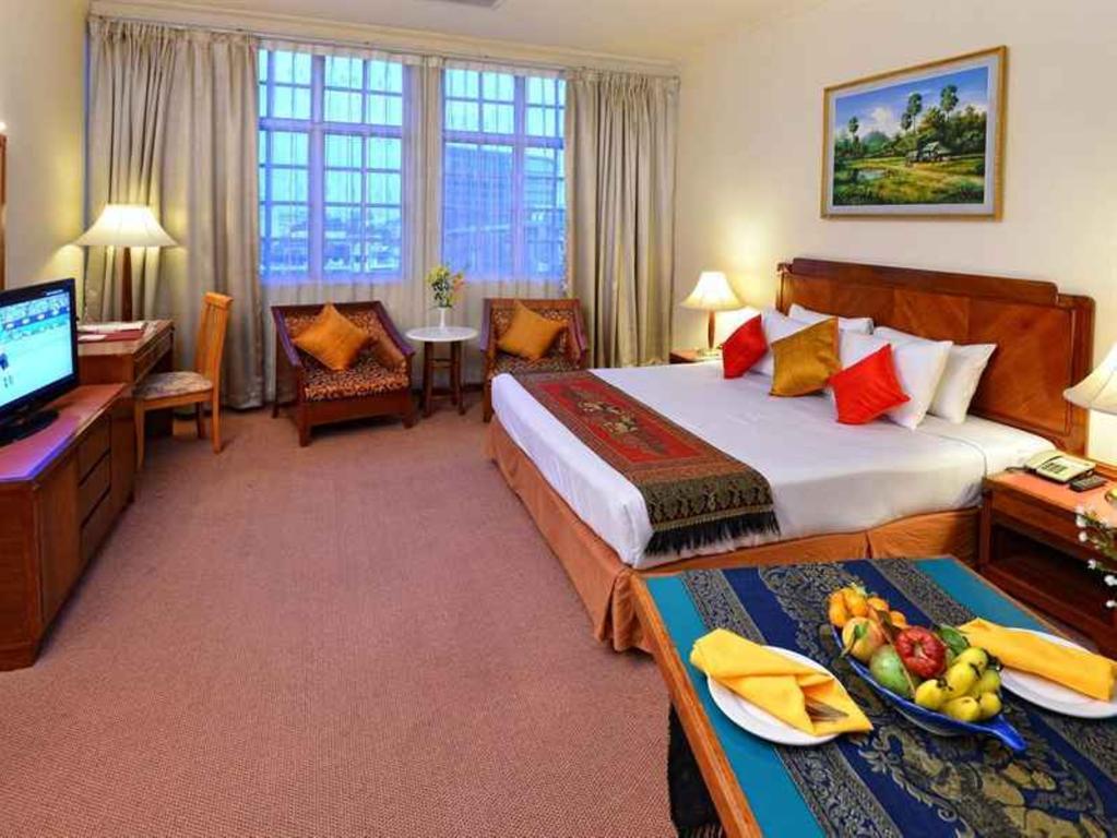 Holiday Villa Hotel City Centre Phnom Penh Chambre photo