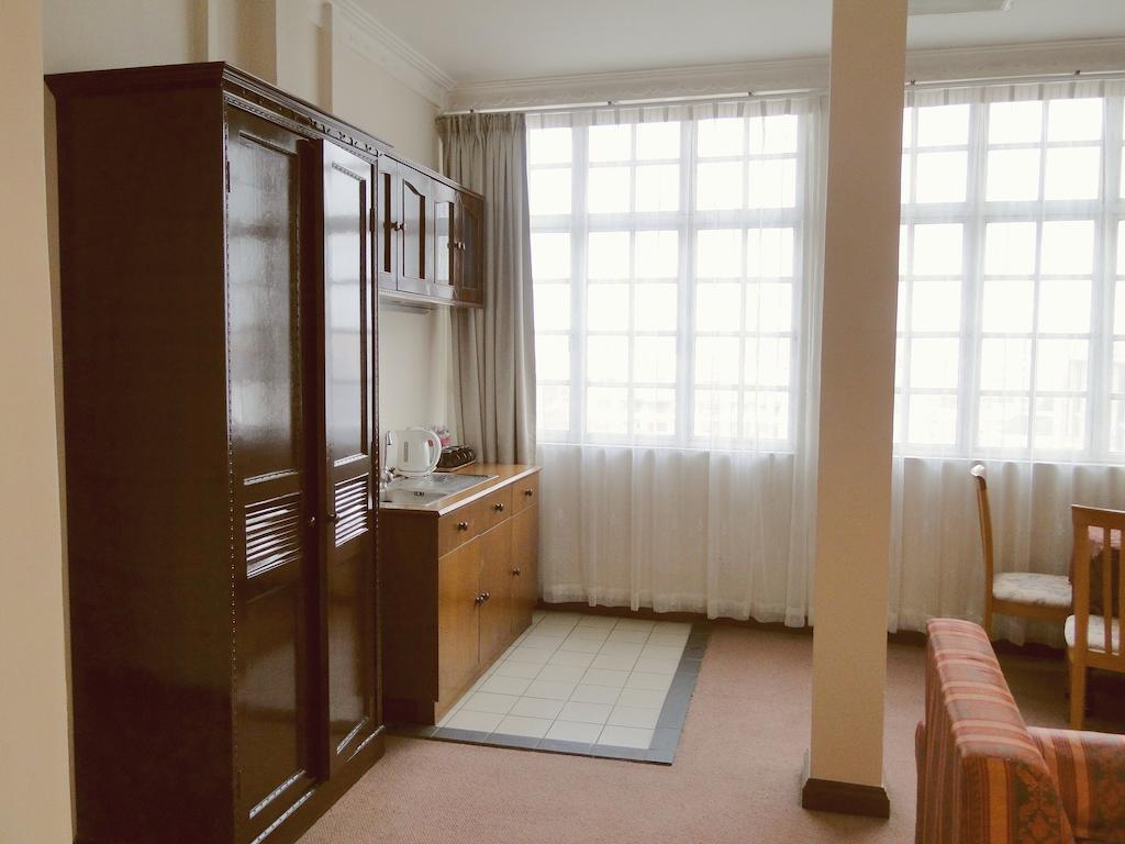 Holiday Villa Hotel City Centre Phnom Penh Chambre photo